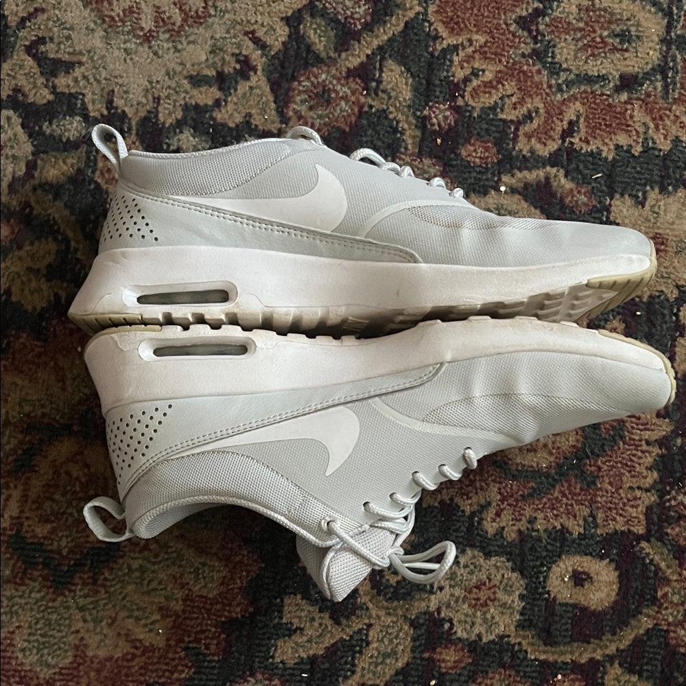 Nike Women’s Air Max Thea Light Gray Running Sneakers